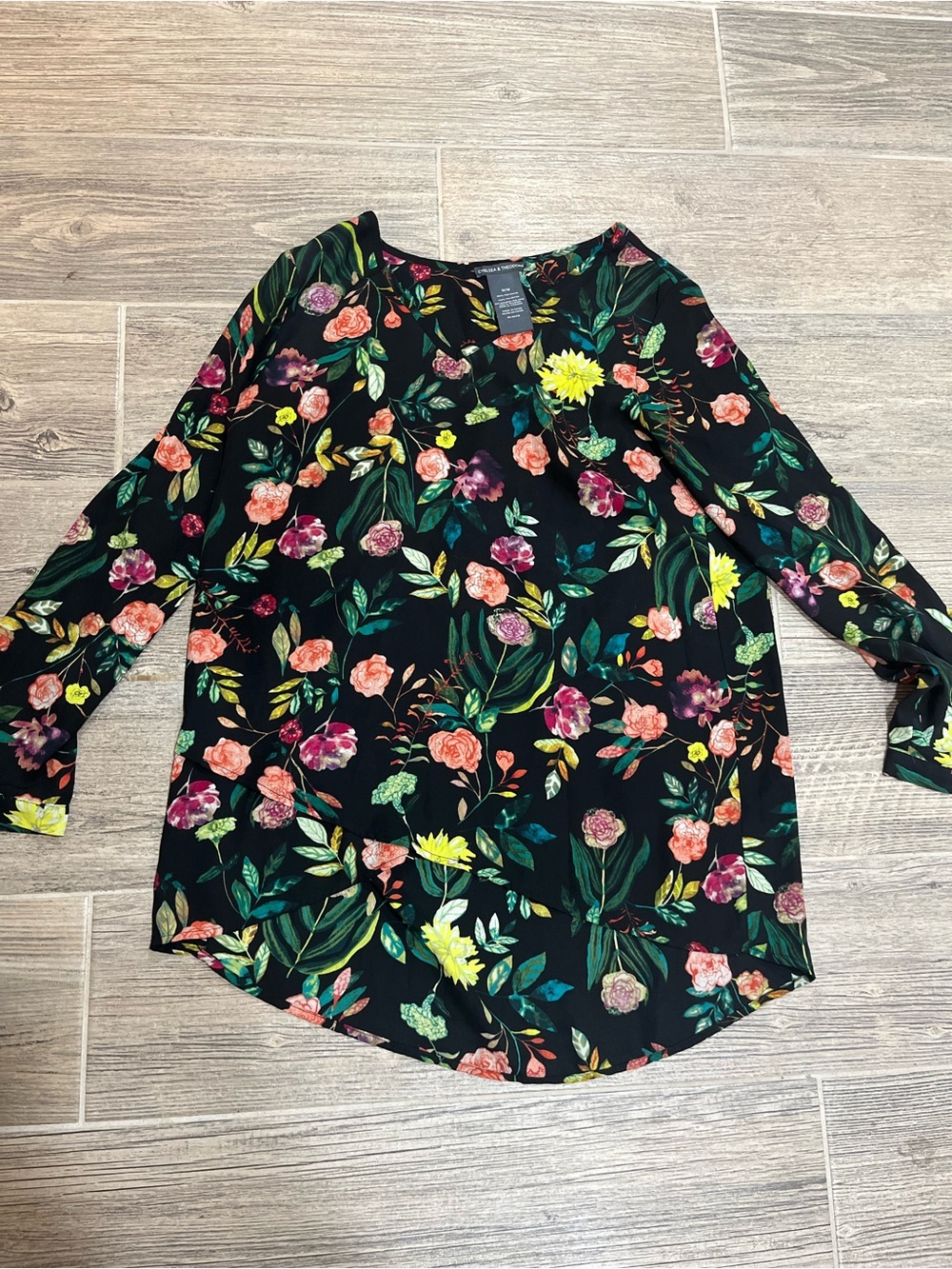 Chelsea & Theodore Black Floral Long Sleeve Blouse